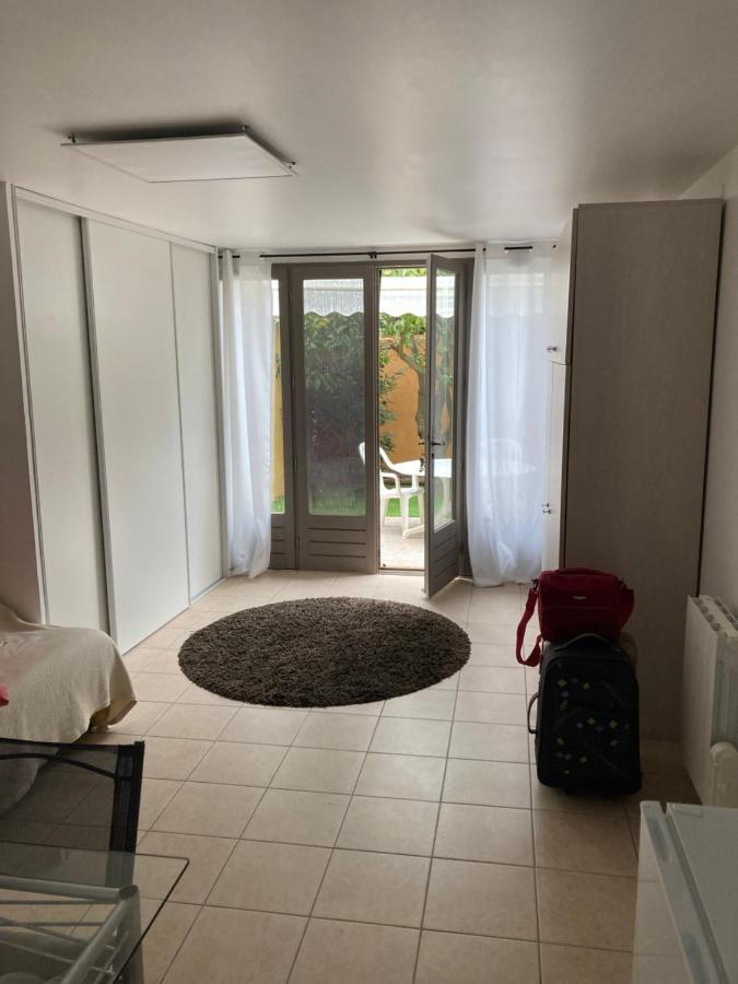 Studio Pied Dans L Eau La Londe-les-Maures Zewnętrze zdjęcie